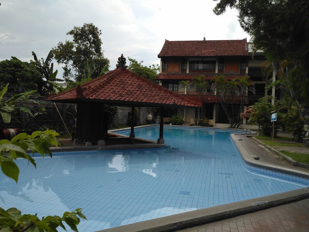 Hotel Oranjje Dempasar Exterior foto