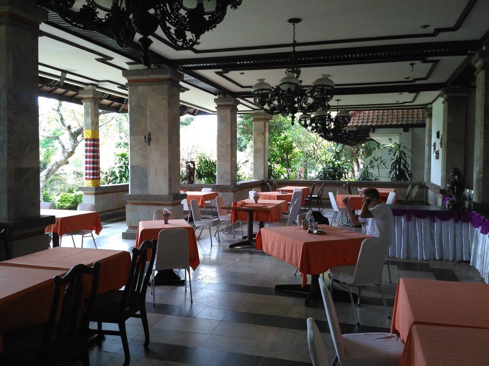 Hotel Oranjje Dempasar Exterior foto