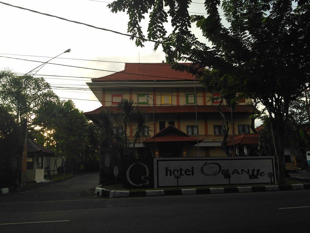 Hotel Oranjje Dempasar Exterior foto